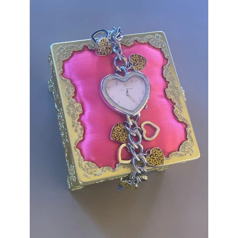 RARE BETSEY JOHNSON Cheetah Heart Charm Watch, Chain, Original Gold / Pink Chest